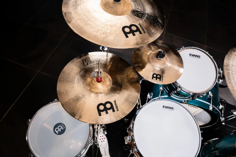 MEINL Cymbals Byzance Brilliant Polyphonic Hihat - 15 11_11zon.webp